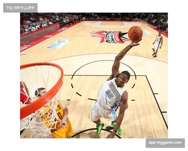 “张逵冲击三连胜，WHS羽量级上演中法选手贴身白刃战”